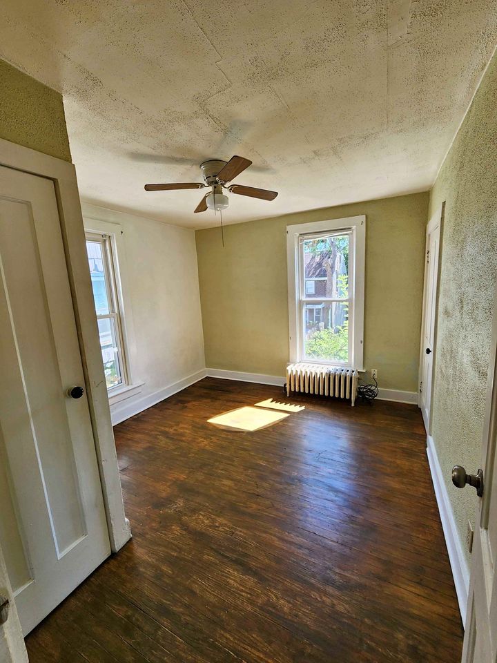 655 East 7th Street - 2nd Fl Back